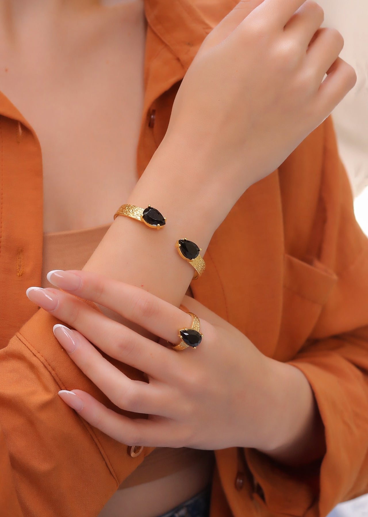 Zircon Set
