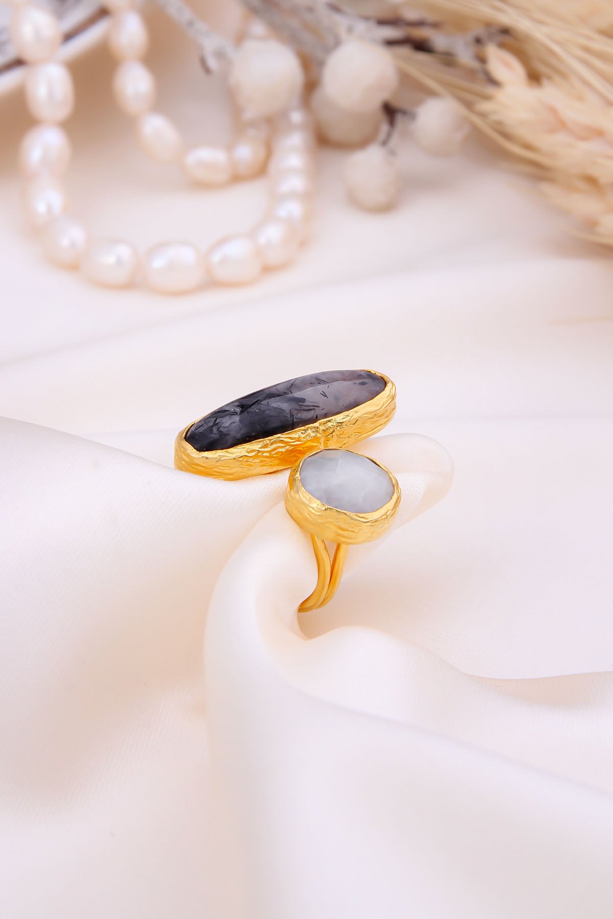 Black Rutil & Moonstone Ring