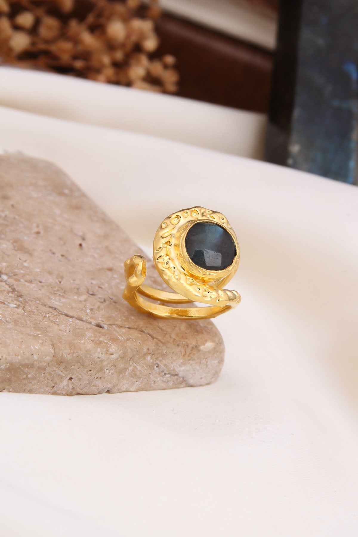 Ring
