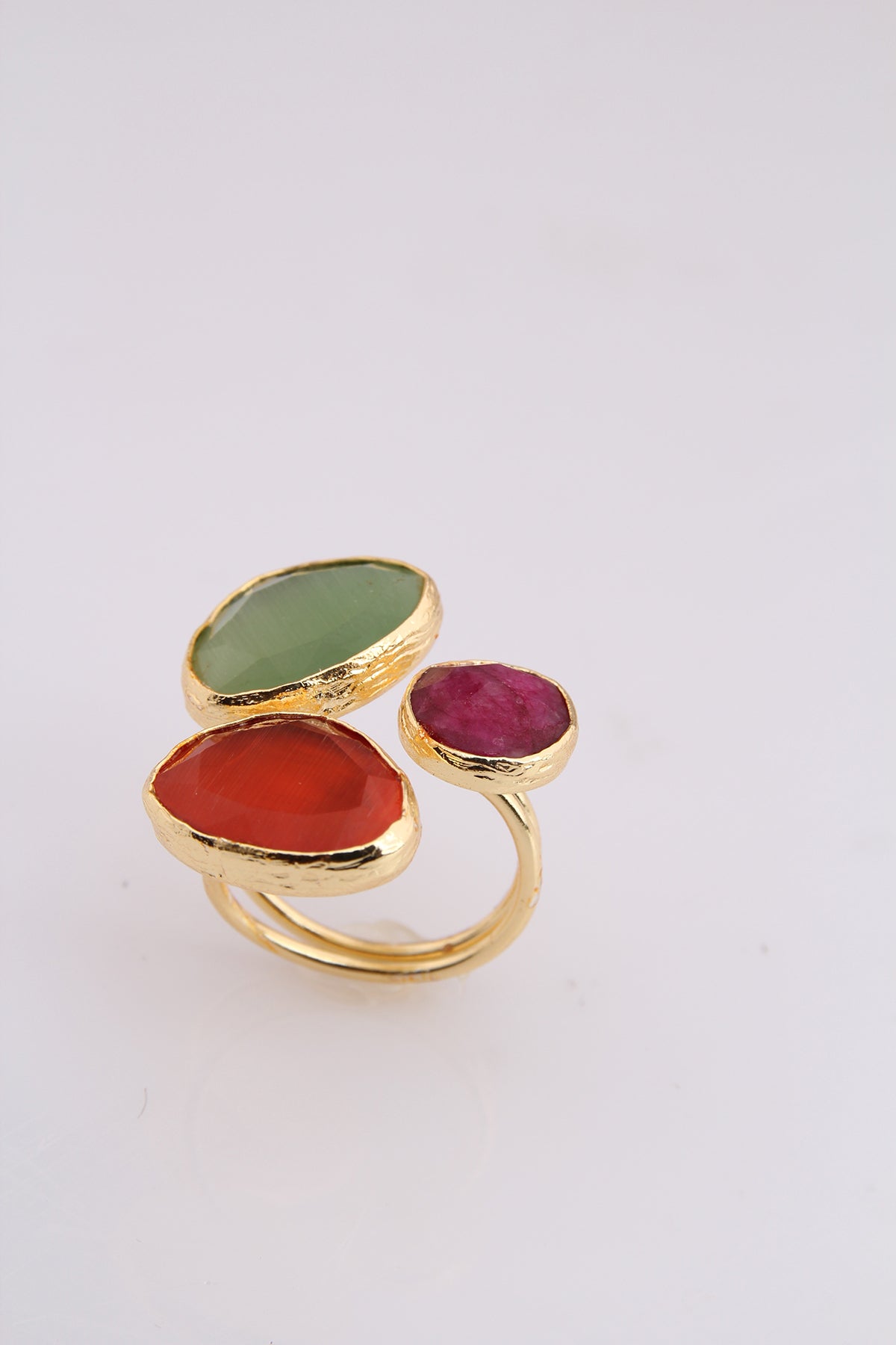 Cat Eyes & Pearll Earring