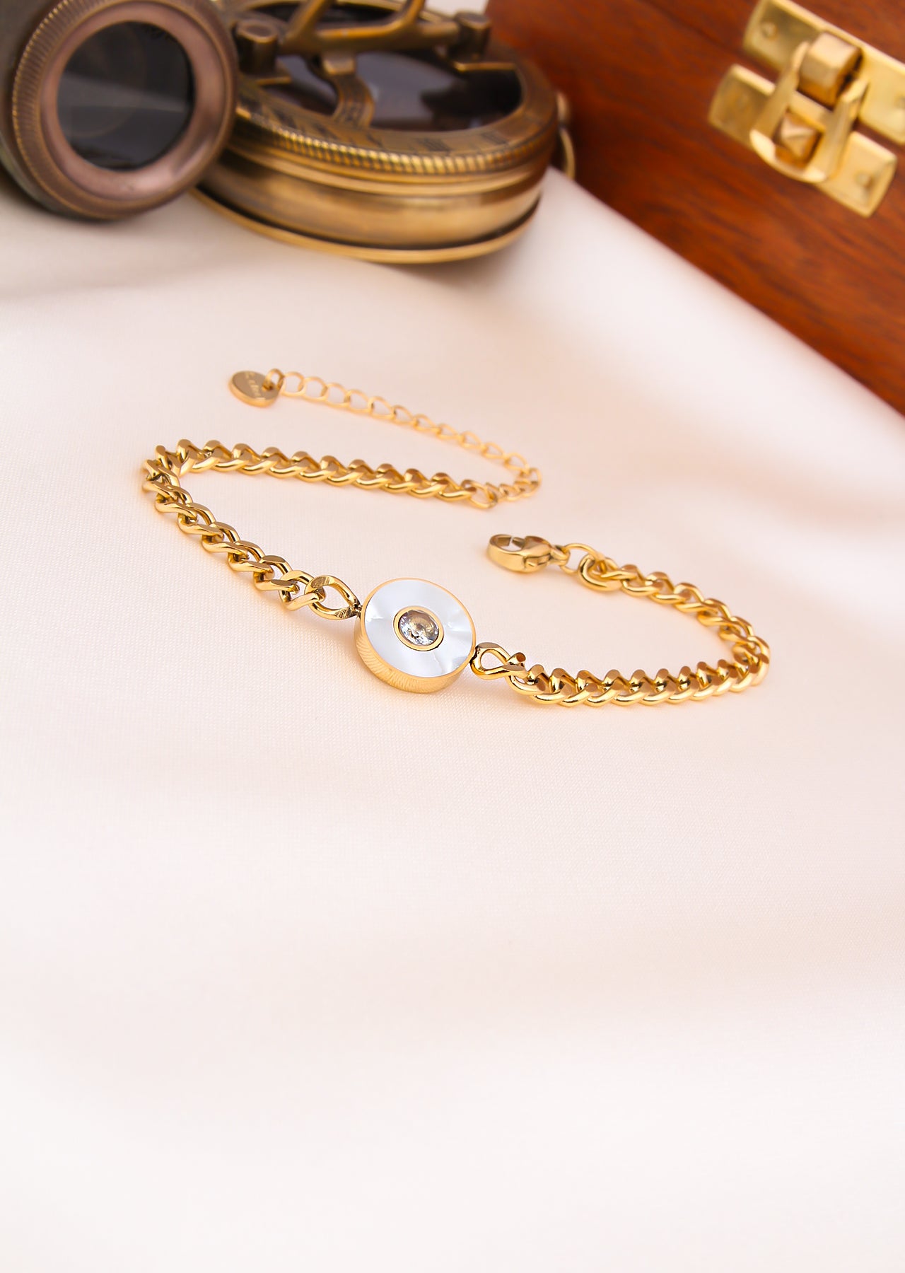 Zircon & Nacre Bracelet