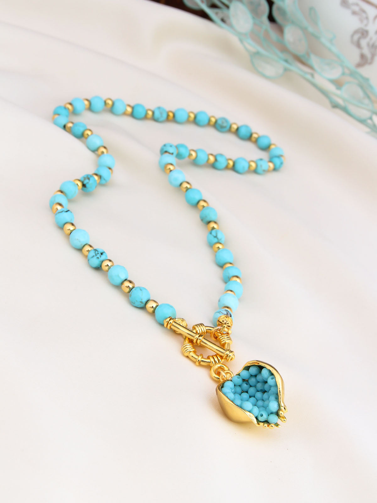 Turquoise Collier