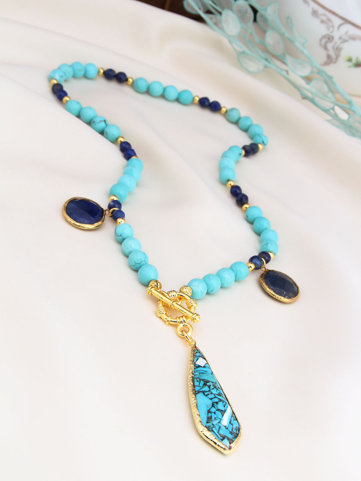 Turquoise Collier