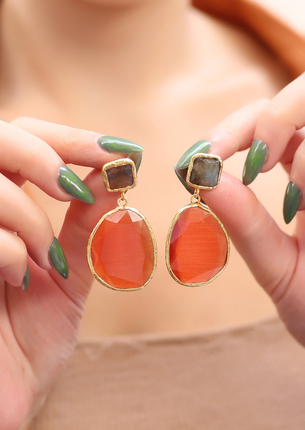 Labradorite & Cat Eyes Earring