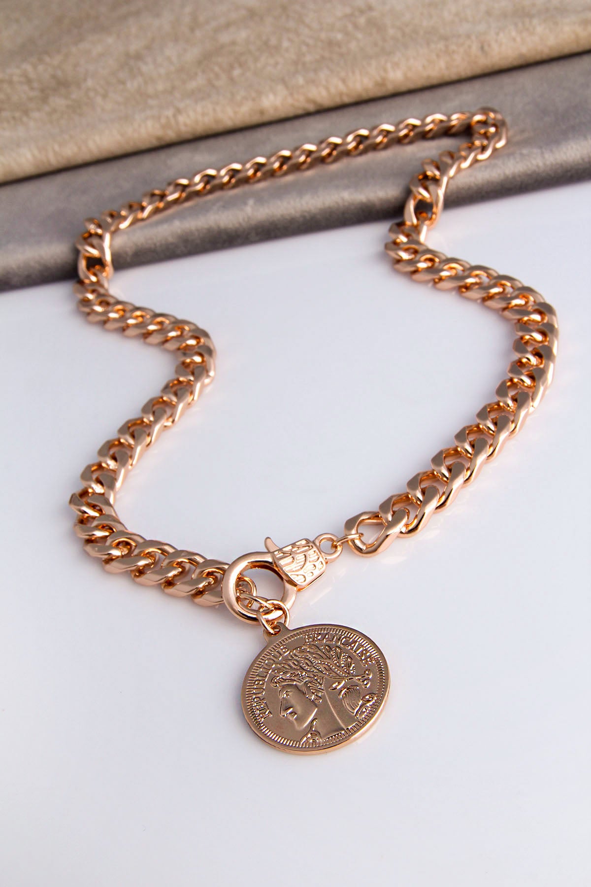 Collier de créateur