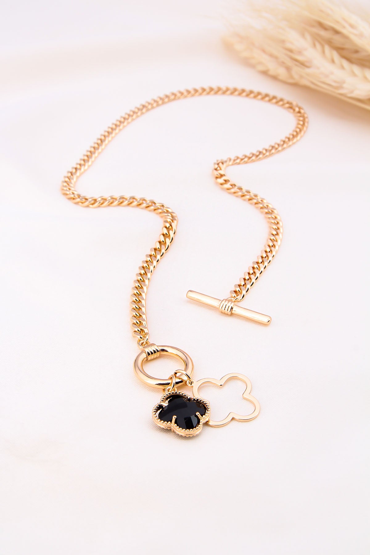 Collier Zircon