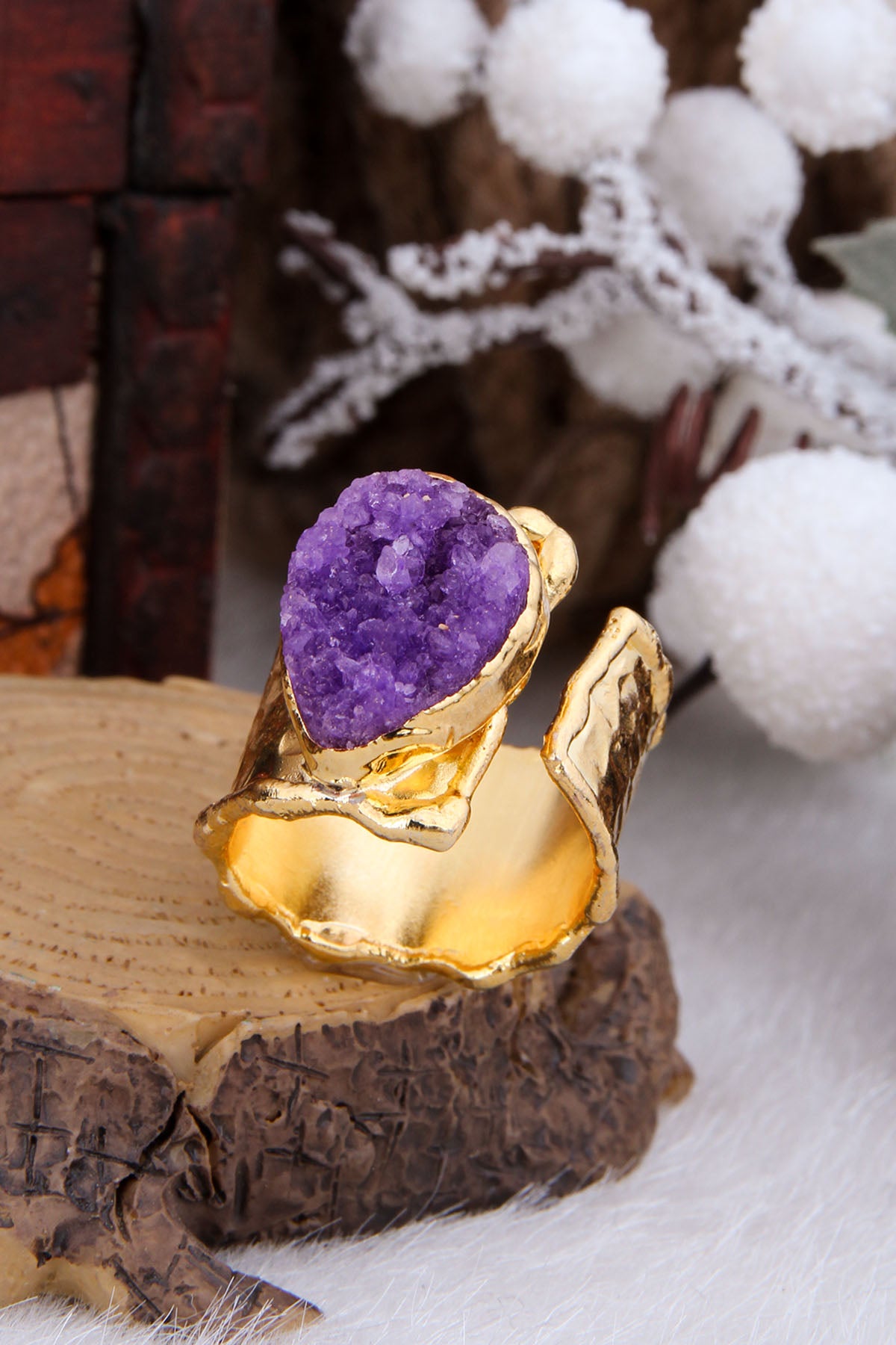 Quartz Ring