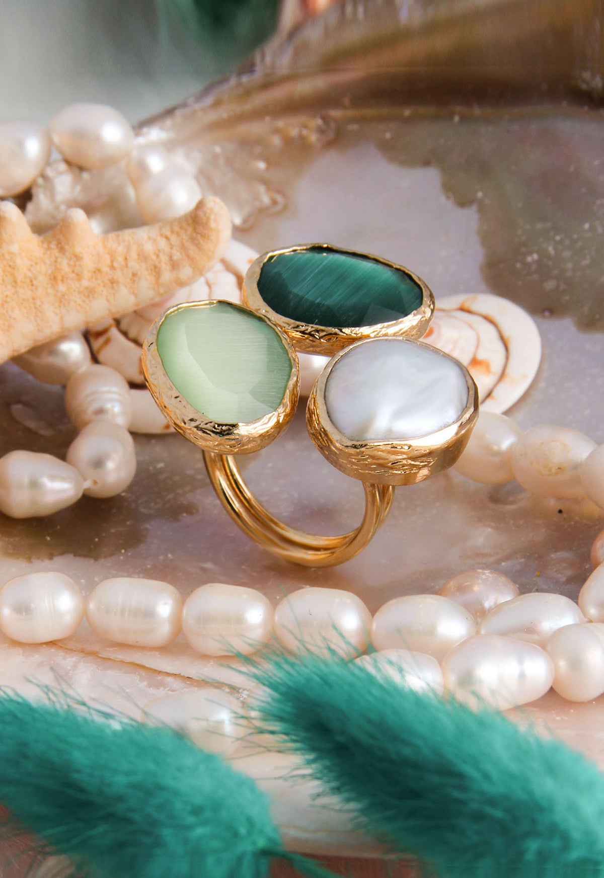 Pearl & Cat Eyes Ring